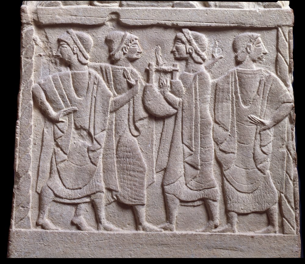 Tanzszene, Flachrelief aus Marmorgrabstein von Etruscan Etruscan