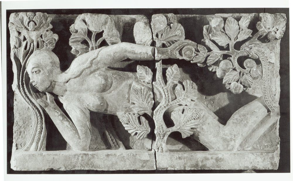 Eva, Fragment des Türsturzes vom Portal der Kathedrale Saint-Lazare, ca. 1135-40 von Gislebertus