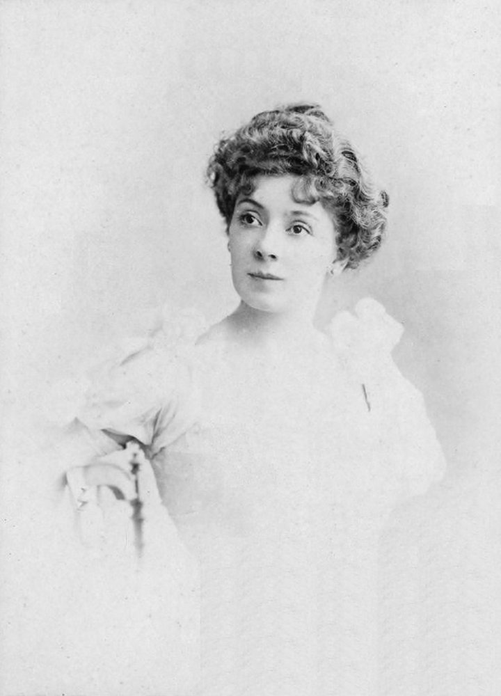Amélie Diéterle von Léopold-Émile Reutlinger