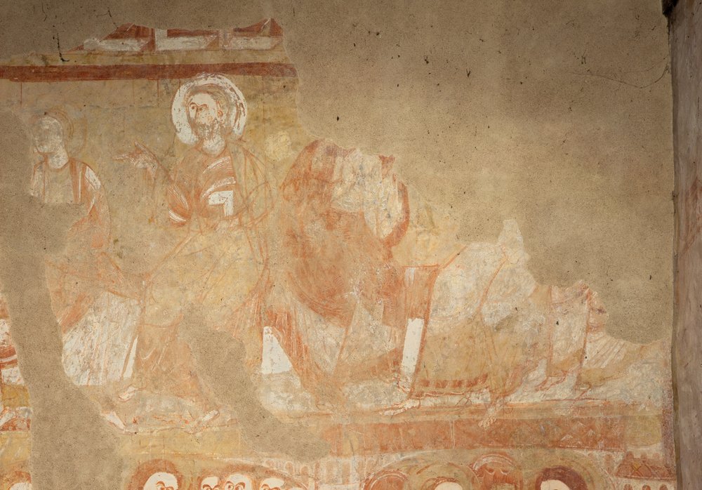 Kirche (Église Saint-Martin). Innenraum. Wandmalereien. Westwand des Kirchenschiffs. Detail. Apostel. 12. Jahrhundert. von Unbekannt