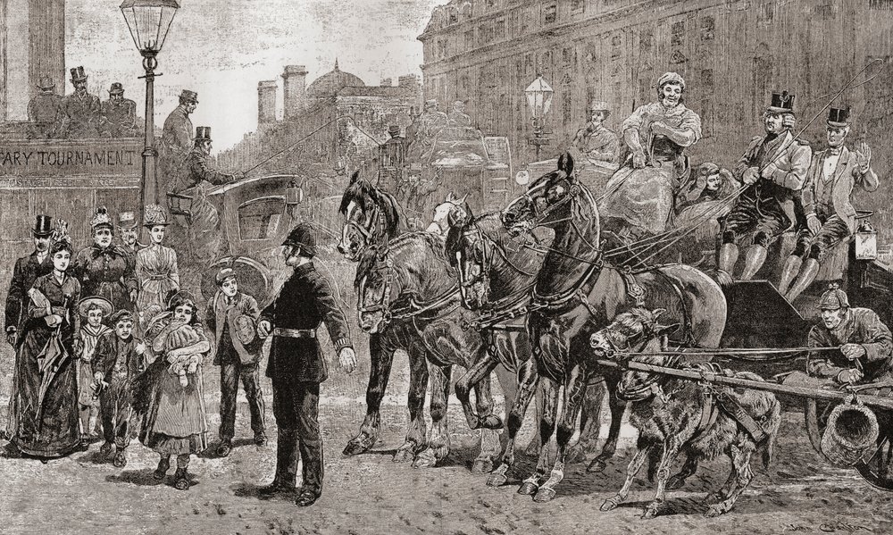 Ein Polizist stoppt den Verkehr an einer belebten Kreuzung, um Fußgängern das Überqueren der Straße zu ermöglichen, London, England von Unknown artist