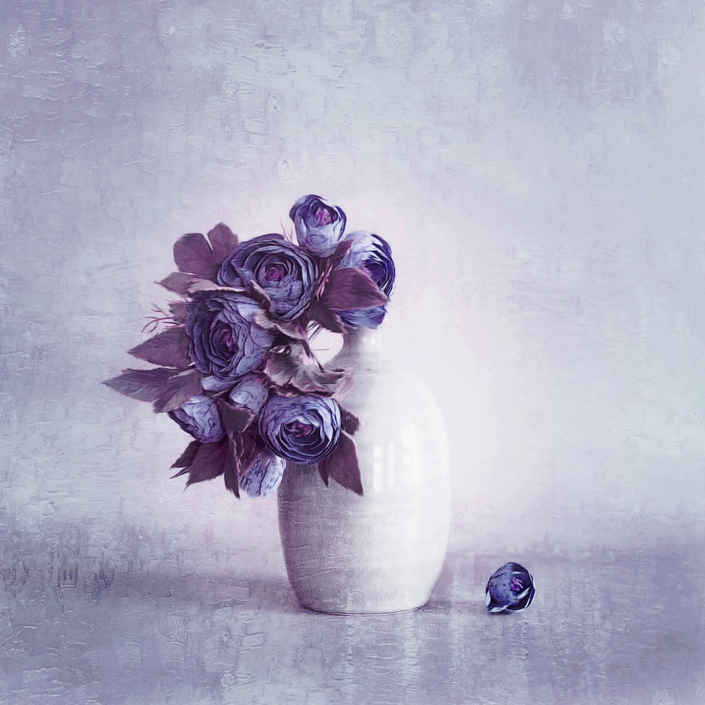 Zarte violette Blüten von Cicek Kiral