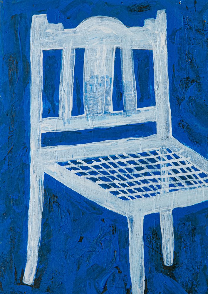 Weißer Stuhl auf Blau von Dale Hefer & Family