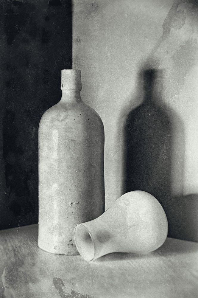 Vintage-Flasche Stillleben von Raffaele Corte