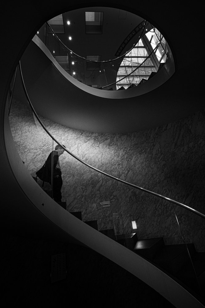 Dramatische Wendeltreppe von Takumi Hiura