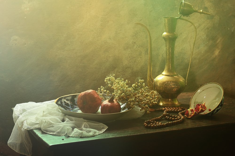 Orientalisches Granatapfel-Stillleben von UstinaGreen