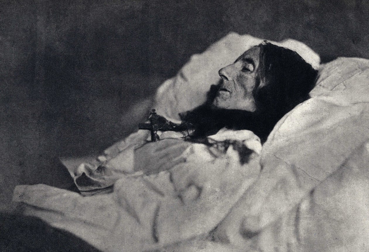 Porträt der Dichterin Marcelline Desbordes Valmore (Desbordes-Valmore) (1786-1859) auf ihrem Sterbebett. Fotografie von Felix Tournachon, genannt Nadar (1820-1910) im Jahr 1859. Druck von Victor Tournachon, Vater von Nadar, späte 19. Jahrhundert. von Nadar