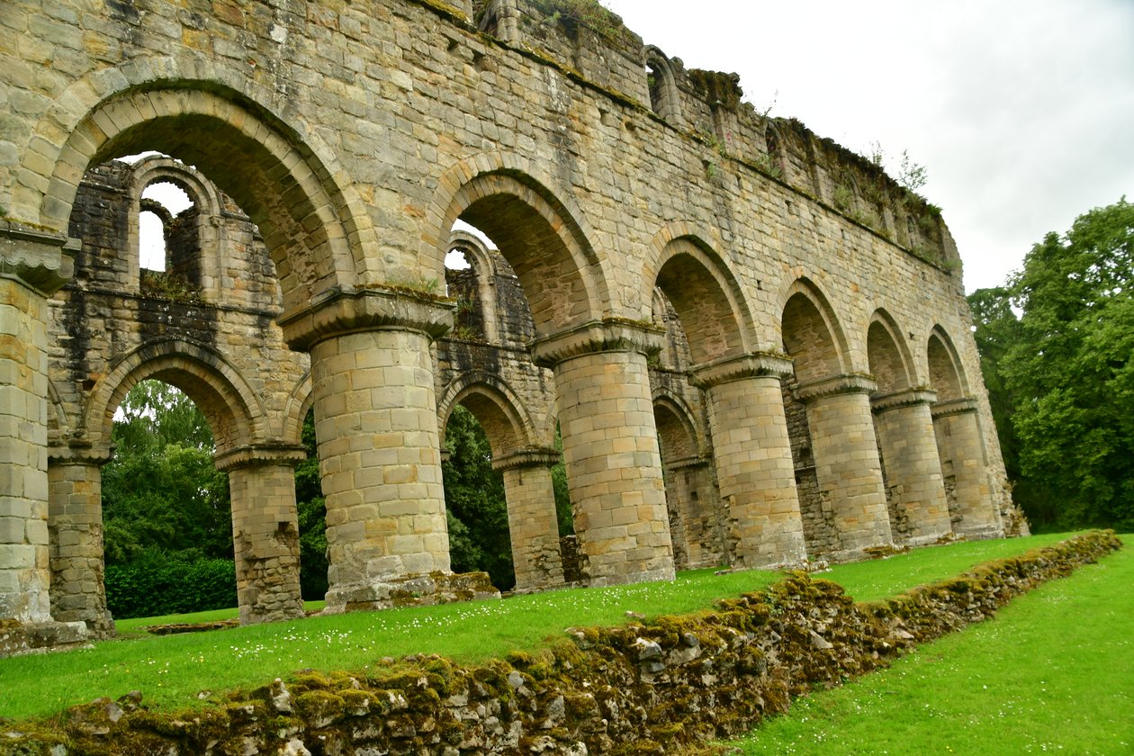 Buildwas Abbey, ein mittelalterliches Zisterzienserkloster in Shropshire, England. von Albert Mansour
