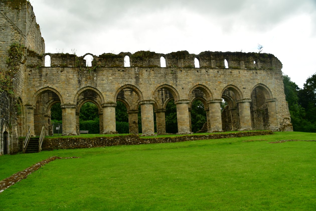 Buildwas Abbey, ein mittelalterliches Zisterzienserkloster in Shropshire, England. von Albert Mansour
