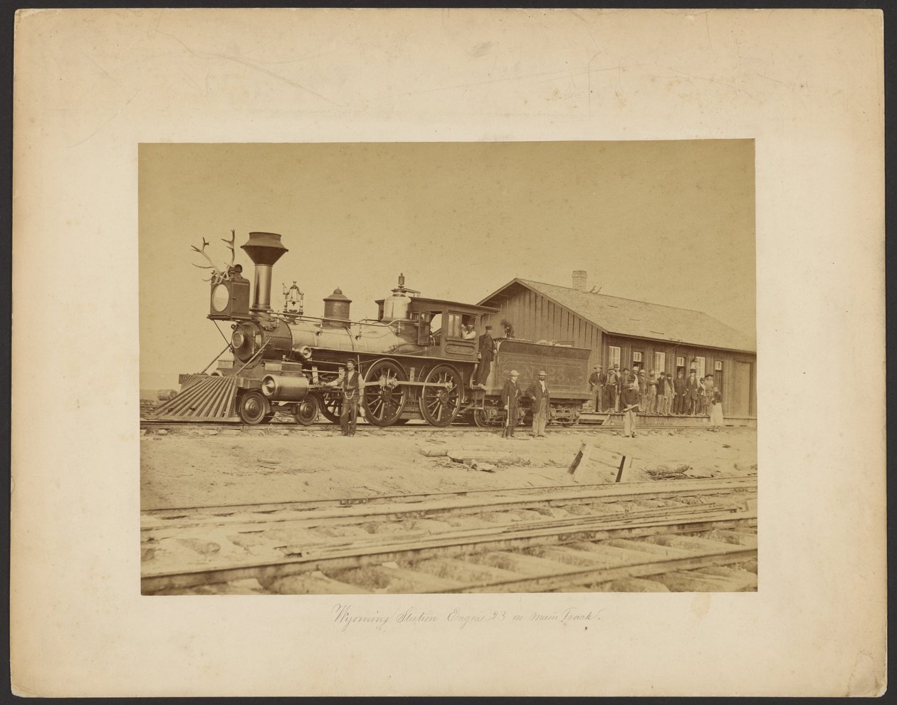 Wyoming Station Lokomotive 23 auf Hauptstrecke [Wyoming] von A.J. Russell