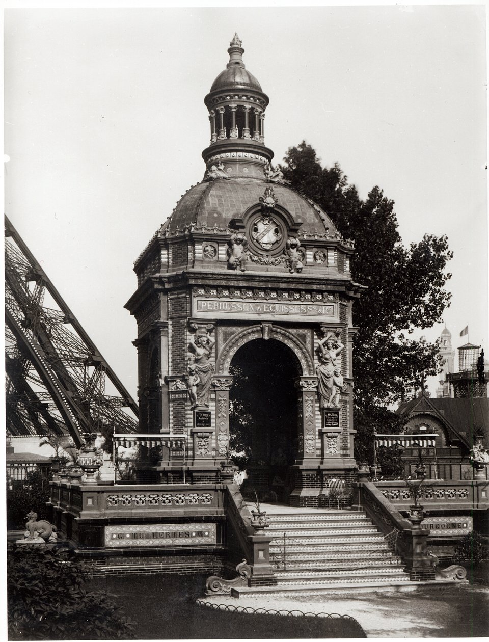 Der Pavillon Perrusson auf der Weltausstellung 1889 in Paris von Adolphe Giraudon