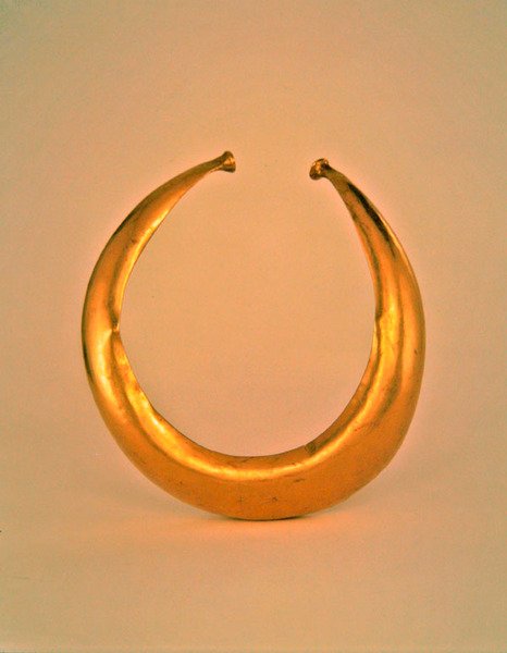 Kragen, Mooghaun North, County Clare, Späte Bronzezeit, 800-700 v. Chr. von Age Bronze