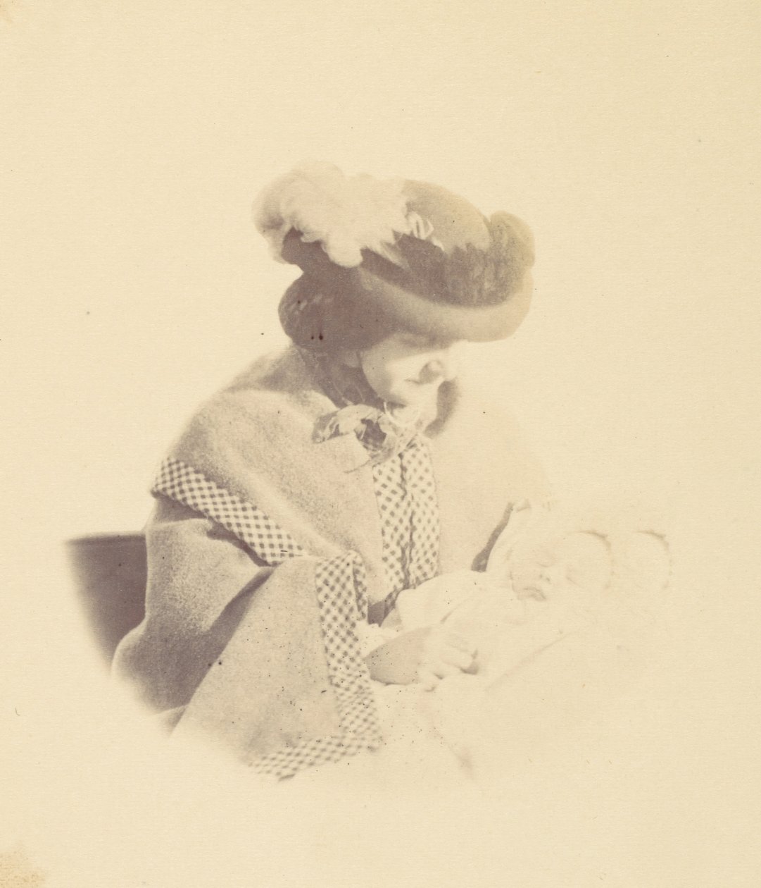 [Vignettierte Porträt, Frau hält ein Baby], 1850er-60er Jahre von Alfred Capel Cure