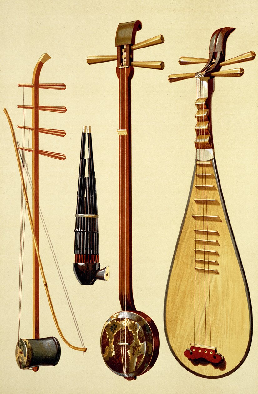 Ein Huqin und Bogen, ein Sheng, ein Sanxian und eine Pipa, chinesische Instrumente aus 