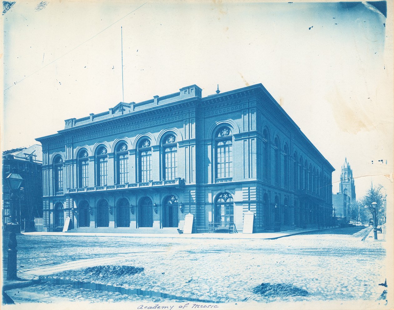 Akademie der Musik, Broad und Locust Streets, Philadelphia, PA, ca. 1865 von American Photographer