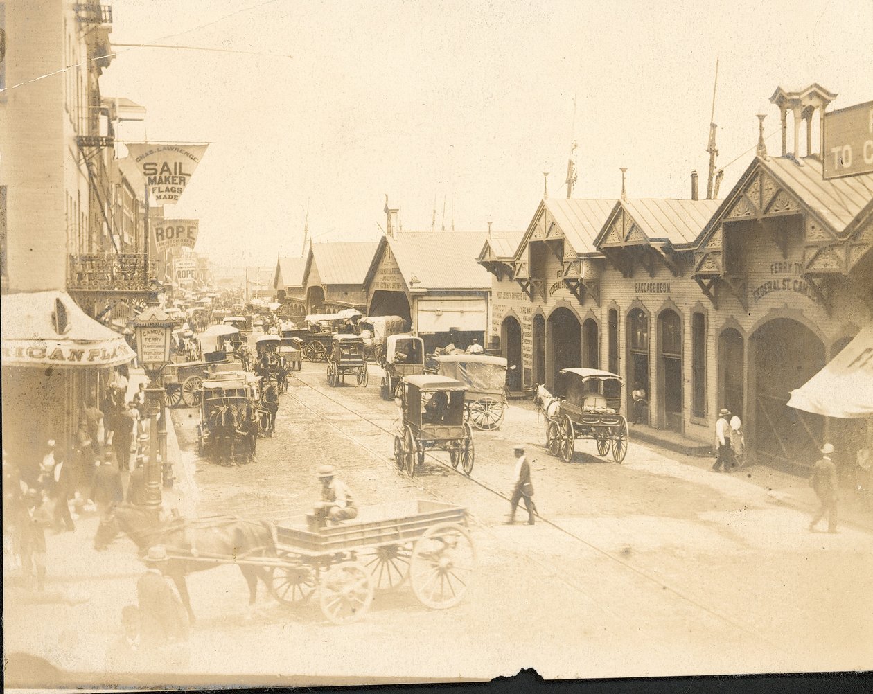 Delaware Avenue, nördlich von Market Street von American Photographer