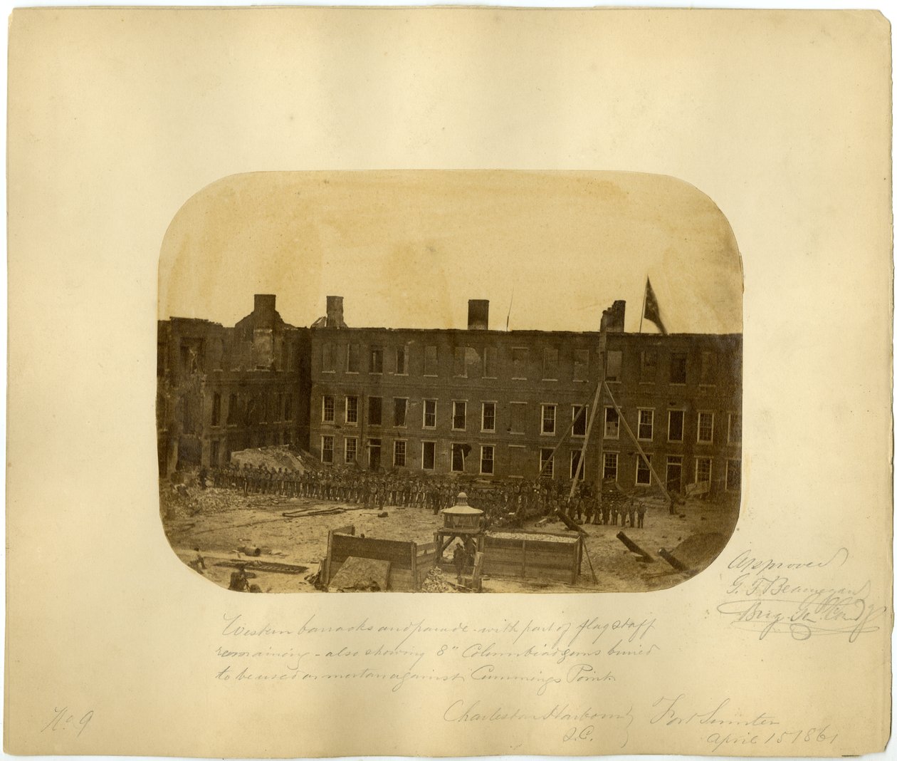 Westliche Kaserne und Parade, Schlacht von Fort Sumter, 15. April 1861 von American Photographer