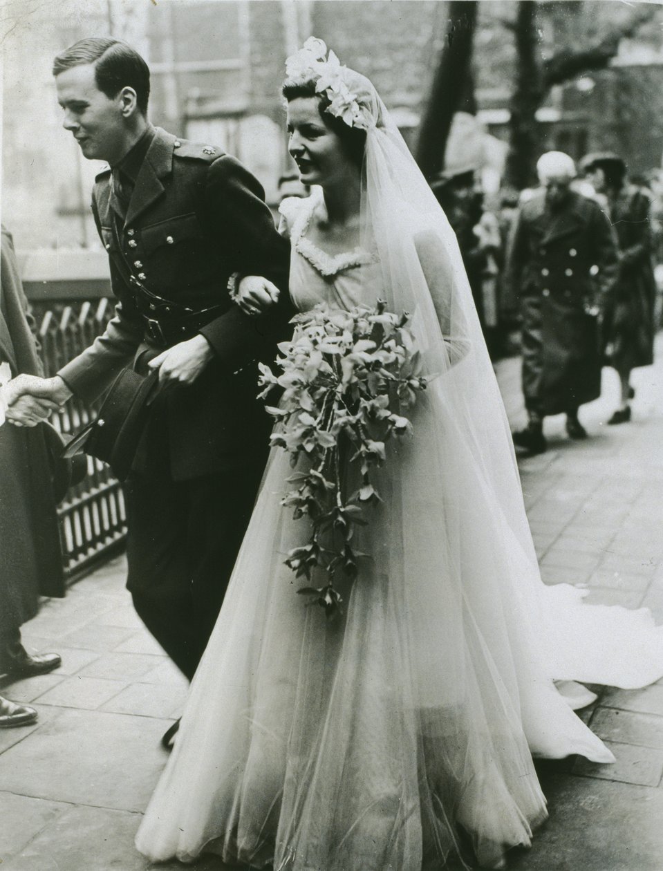 Hochzeit von Lord Andrew Cavendish und der Hon. Deborah Mitford in London von Thomas Kelly