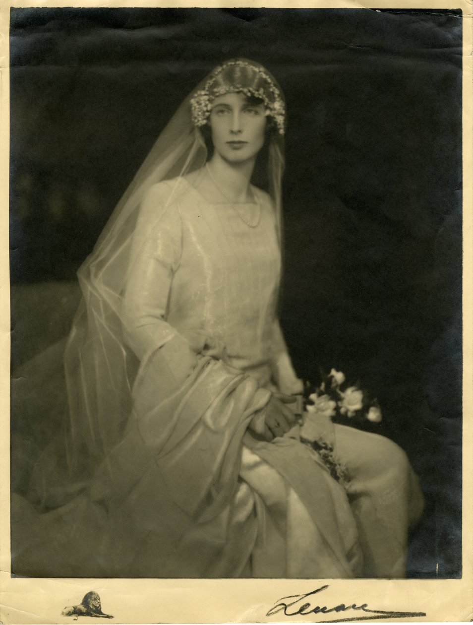 Hochzeitsfoto von Lady Anne Hunloke (geb. Cavendish) von Thomas Kelly