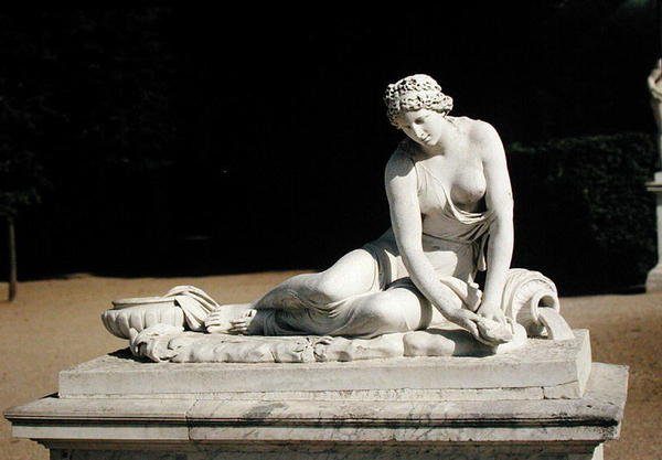 Nymphe mit einer Muschel, aus dem Parterre de Latone von Antoine Coysevox