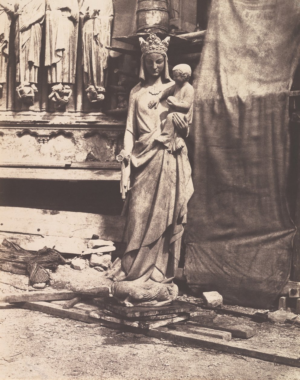 [Skulptur der Jungfrau und des Kindes, Notre Dame, Paris], 1853-1854 von Auguste Mestral
