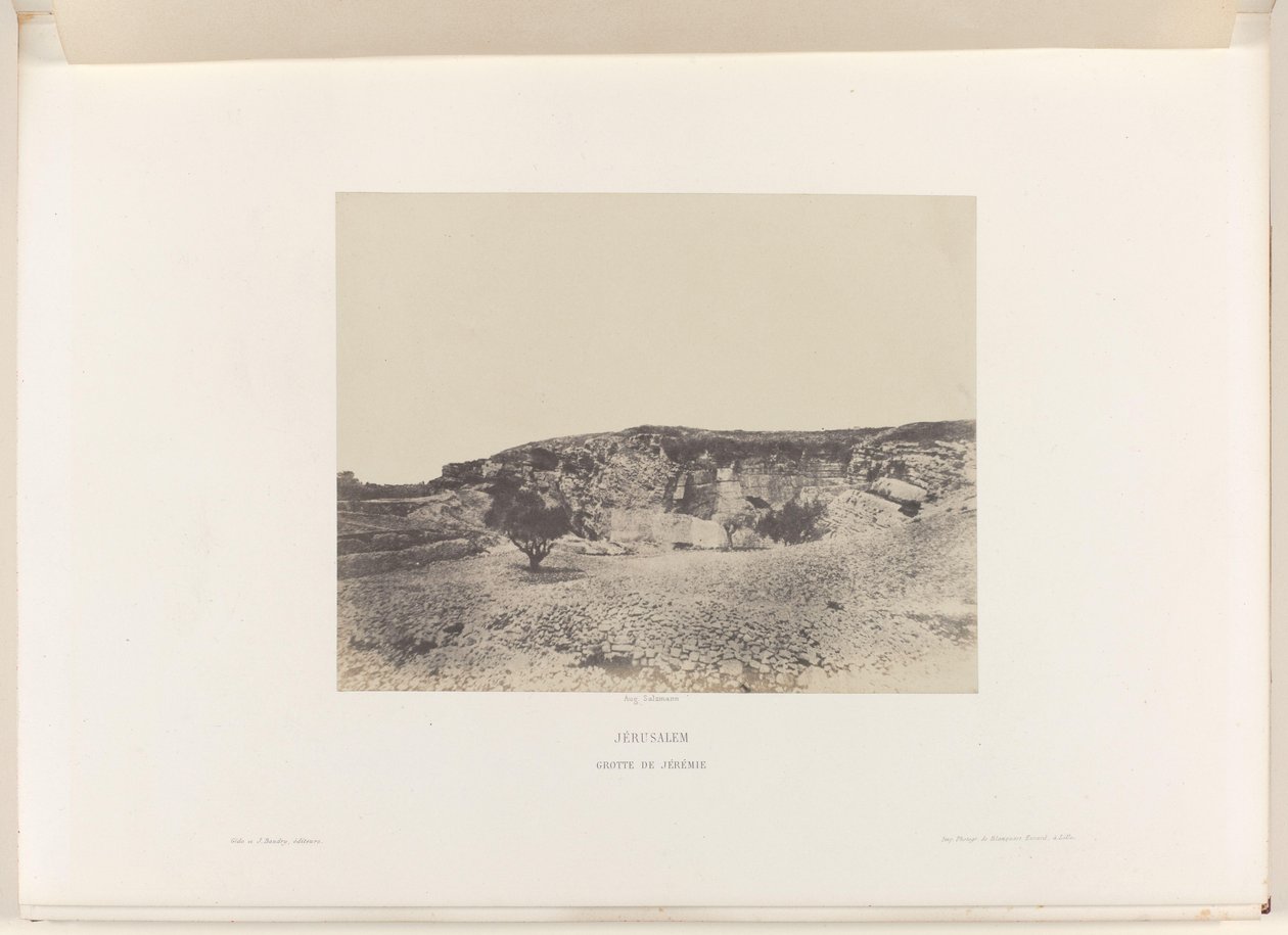 Ansicht der Grotte von Jeremia, nahe Jerusalem von Auguste Salzmann