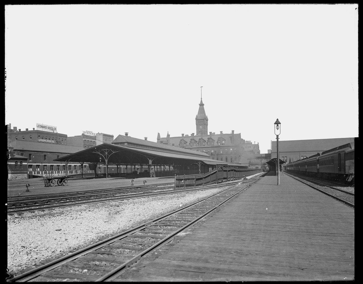 Wells Street Station, Chicago, Illinois, USA, ca. 1905 von Barnes and Crosby