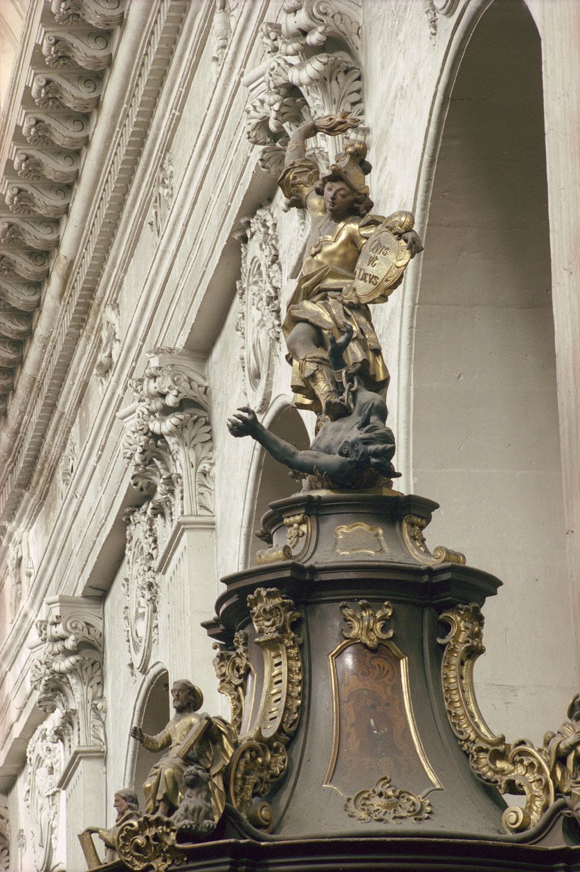 Kanzel, auch Kanzel der Wahrheit genannt, Detail: St. Michael und der Drache, 1749 (vergoldet, Holz und Intarsien) von Bavarian school