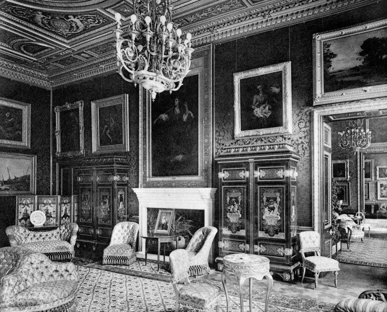 Das Wohnzimmer, Grosvenor House, 1908 von Bedford Lemere and Company