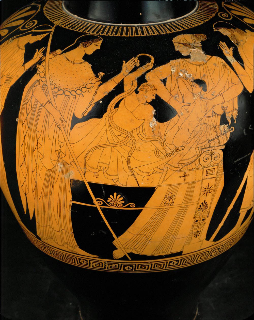 Der junge Herakles kämpft gegen zwei von Zeus gesandte Schlangen von Berlin Painter