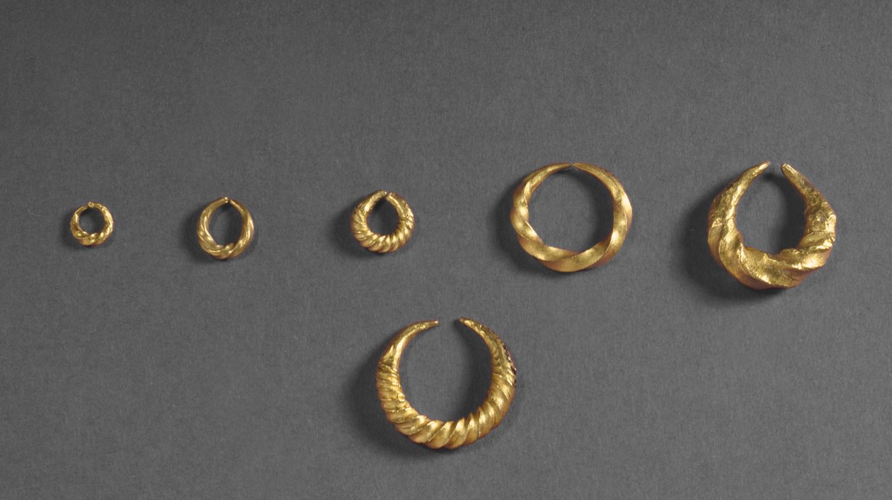 Schmuck aus Fresn-la-Mere, Frankreich von Bronze Age
