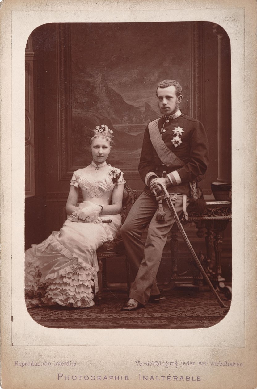 Kronprinz Rudolf mit Prinzessin Stephanie von Belgien anlässlich ihrer Verlobung, 1880 von Brussels . Photo studio Geruzet Frères