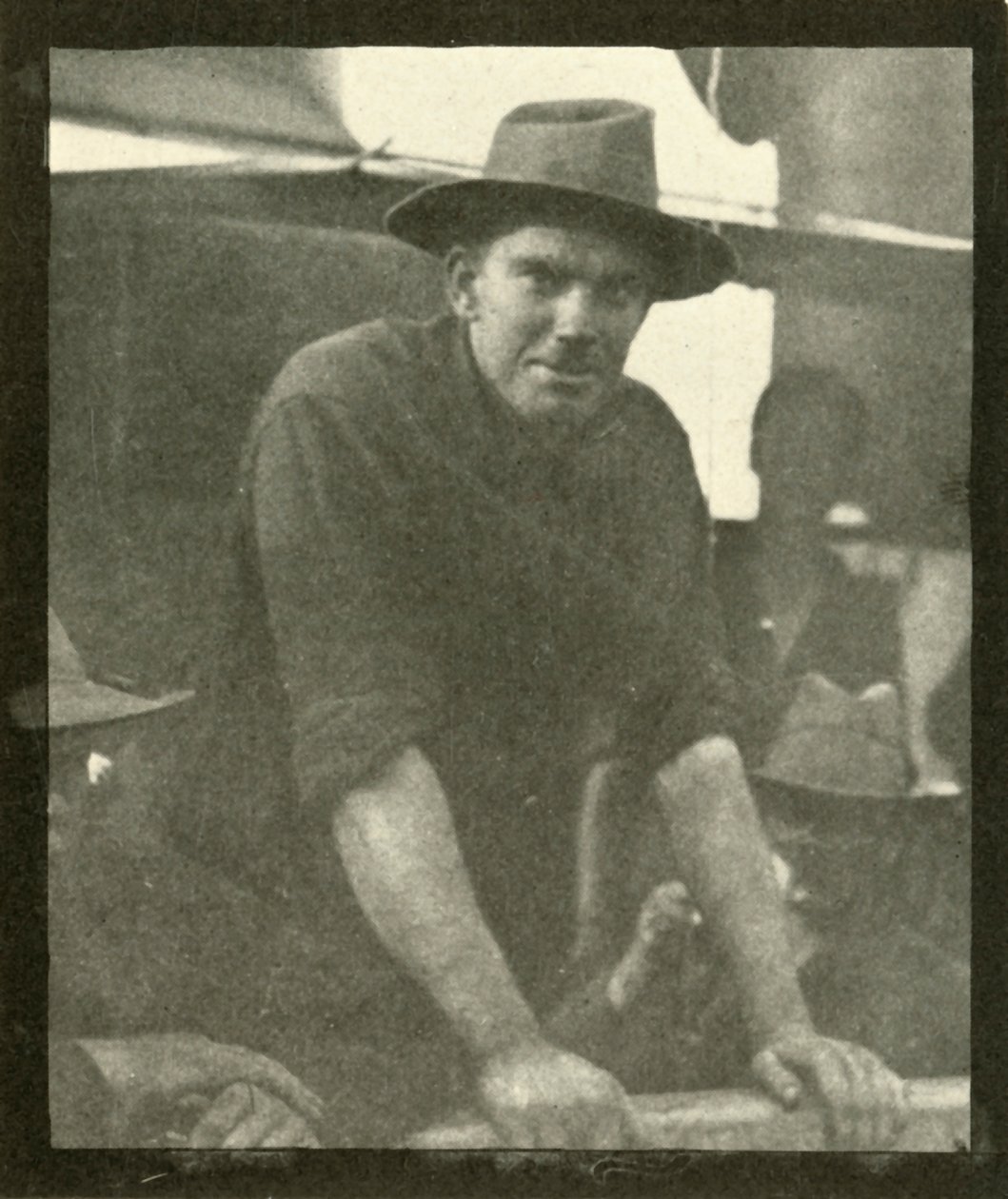 Letztes Foto von Sergeant Hamilton Fish, lebend aufgenommen, Freitag, 10. Juni 1898, 1899 von Burr McIntosh