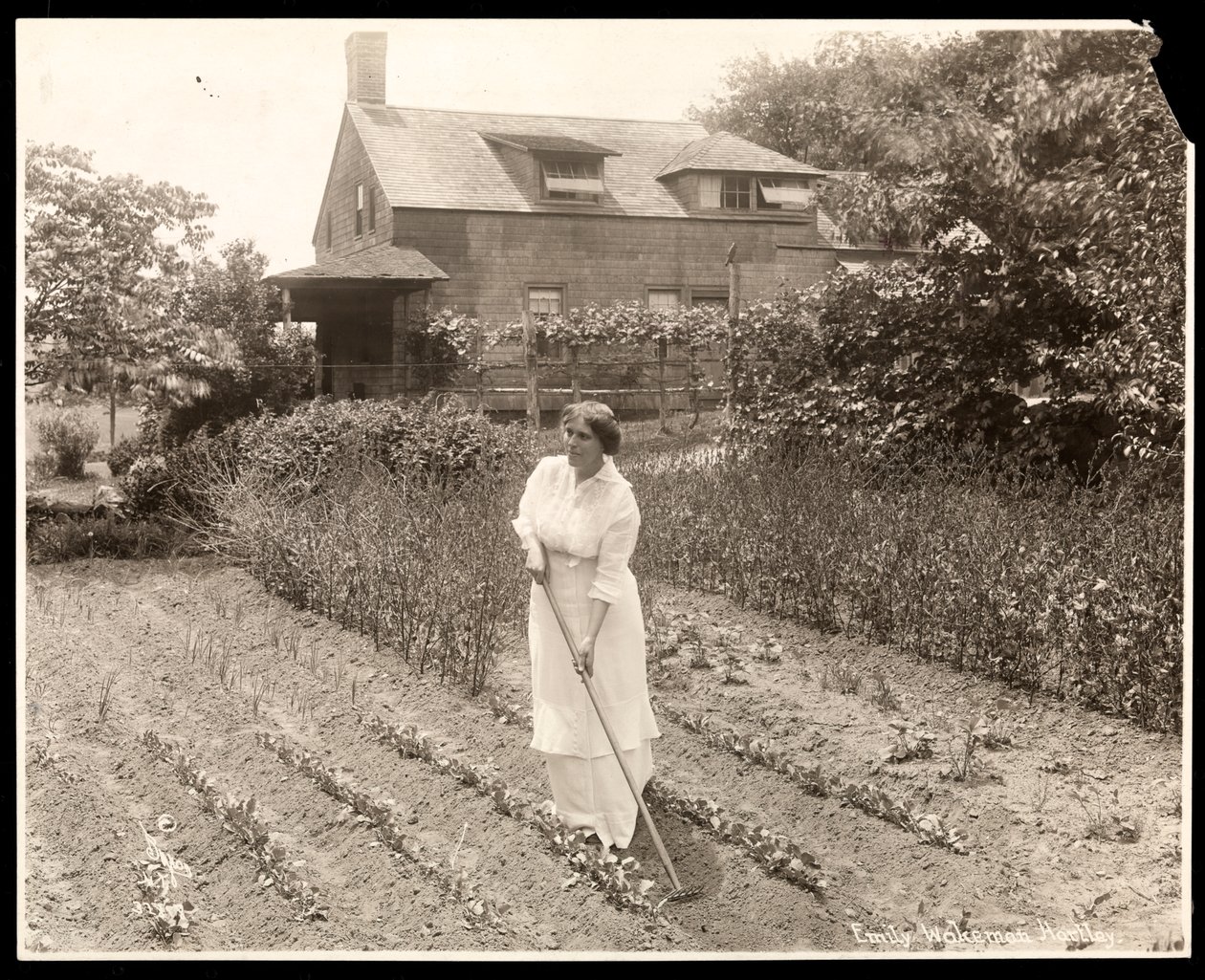 Emily Wakeman Hartley, um 1913 von Byron Company