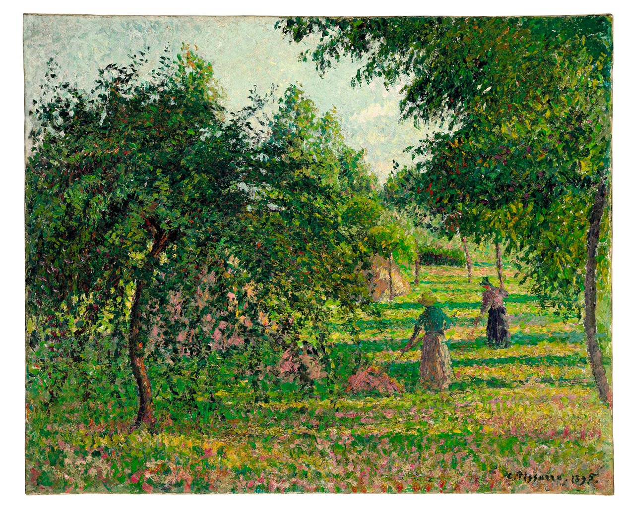 Apfelbäume und Heuarbeiter in Eragny, 1895 von Camille Jacob Pissarro
