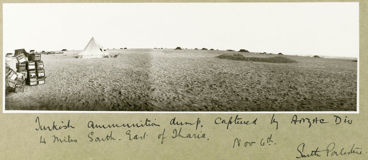 Türkisches Munitionslager, erobert von der ANZAC-Division, 4 Meilen südöstlich von Tharia, 6. November 1917 von Capt. Arthur Rhodes
