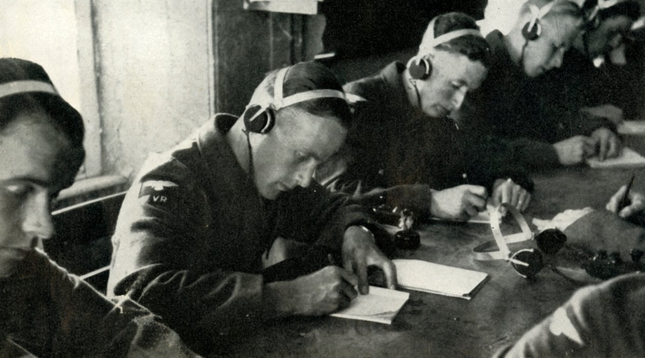 Ausbildung in Telekommunikation, 1941 von Charles Brown
