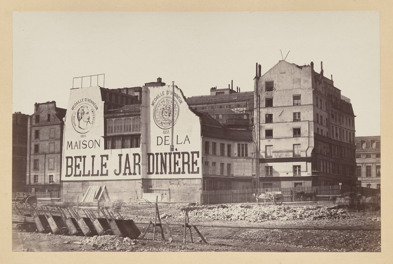 La Belle Jardinière: das Geschäft in der Rue de la Cité während seines Abrisses, Paris von Charles Marville