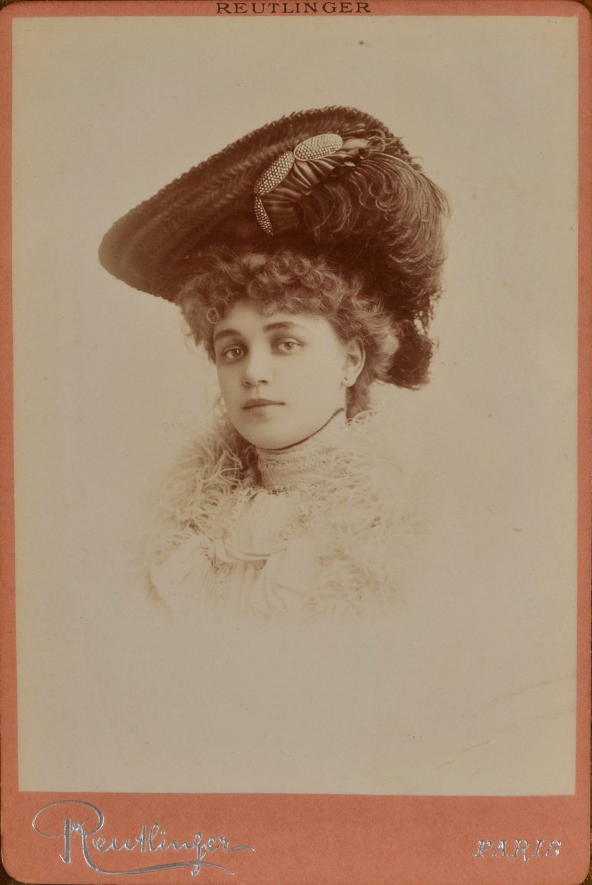 Elegante Frau mit Hut - Charles Reutlinger von Charles Reutlinger