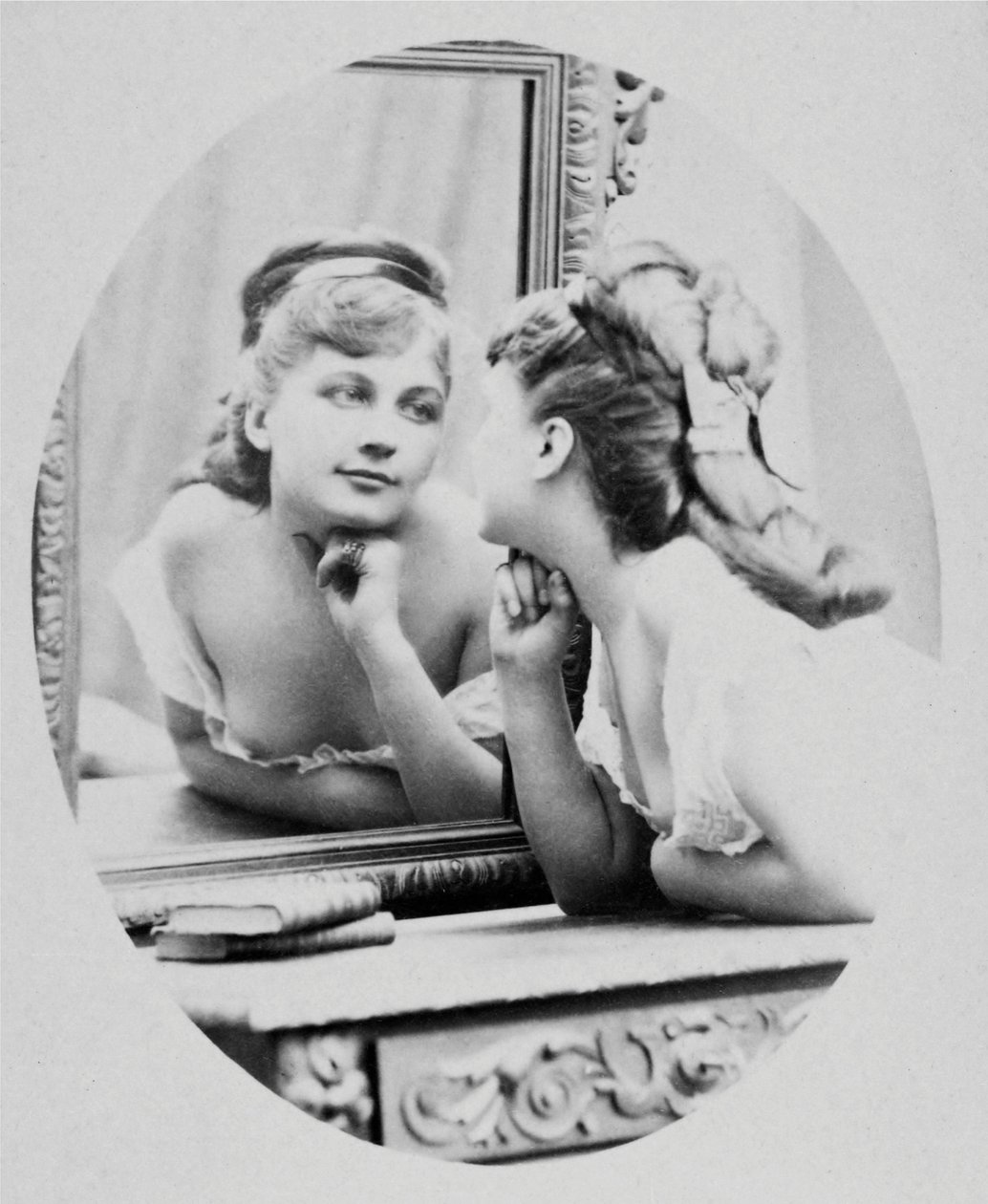 Porträt der Schauspielerin Henriette Victoire Drouard (1851-1923) von Charles Reutlinger