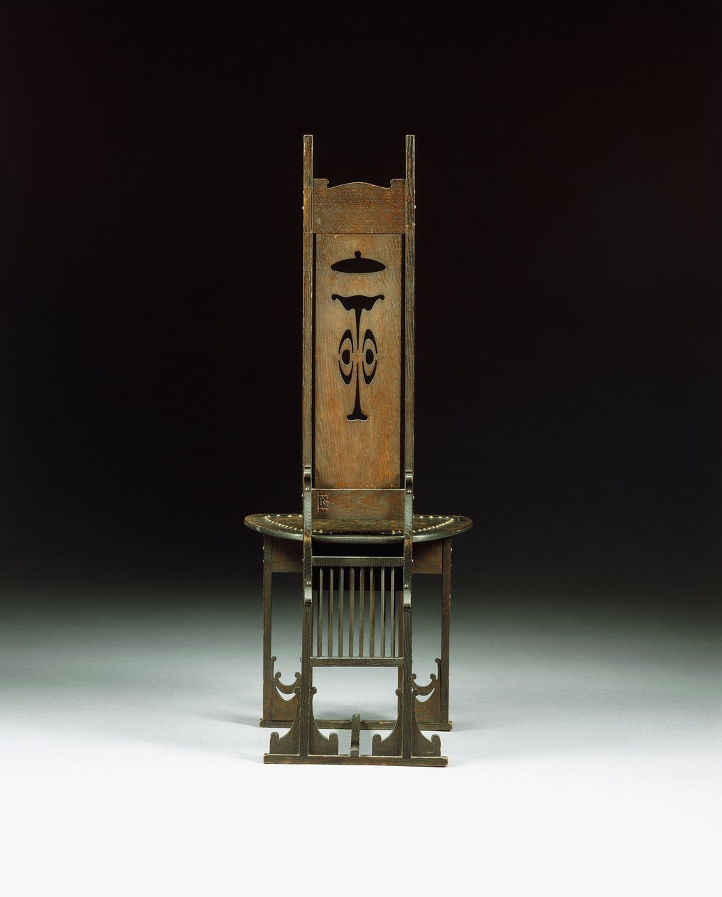 Ein Seitenstuhl mit durchbrochenem Design, ca. 1899 von Charles Rohlfs
