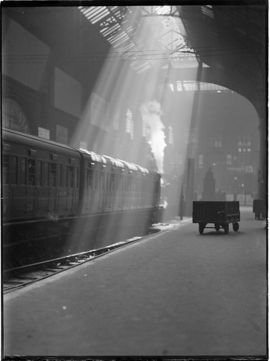 Liverpool Street Station, Liverpool Street, City of London, Greater London Authority, ca. 1932 von Charles William Prickett