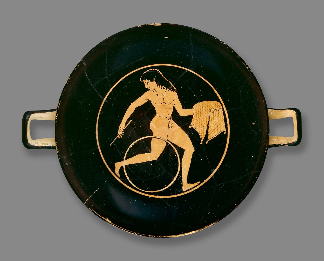 Attische rotfigurige Schale, dekoriert mit einem Jungen, der einen Teller mit Essen trägt und einen Reifen rollt, gefunden in Chiusi, Italien, ca. 500 v. Chr. von Colmar Painter