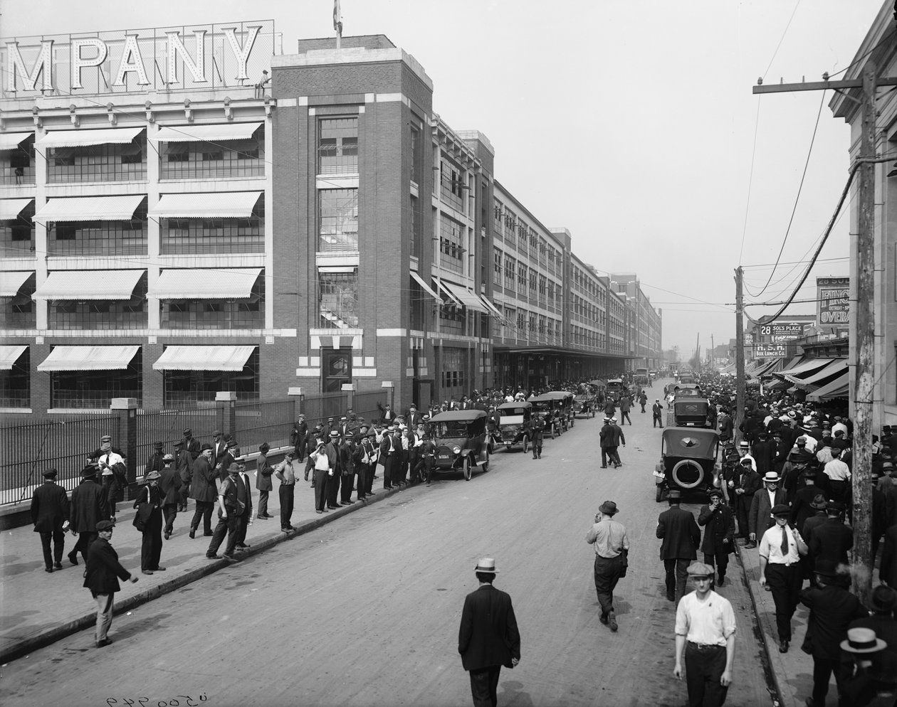 Vier-Uhr-Schicht, Ford Motor Company, Detroit von Detroit Publishing Co.