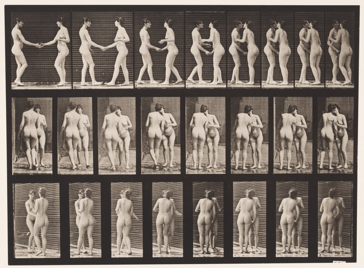 Tafel 444. Zwei Modelle schütteln sich die Hände und küssen sich von Eadweard Muybridge