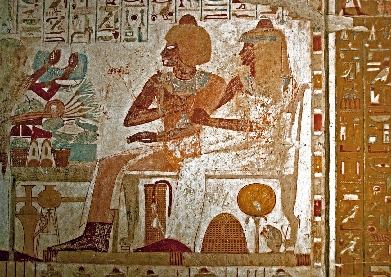 Malerei, die das Grab von Userhat (TT56) darstellt, hoher Beamter des Bades (18. Dynastie), zeigt ihn mit seiner Frau Mutneferet, wie sie Opfergaben empfangen. Luxor, Westufer von Egyptian 18th Dynasty