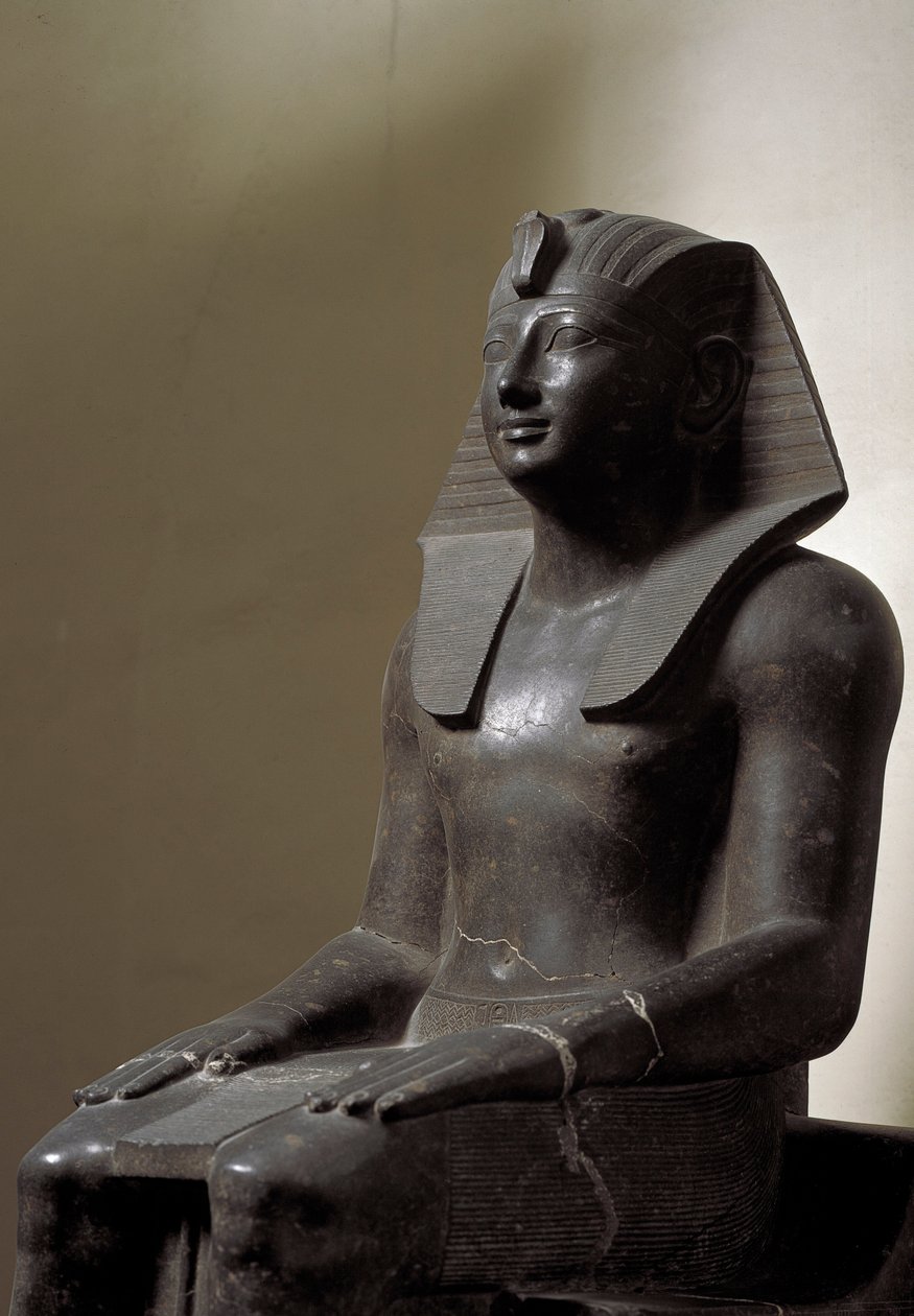 Ägyptische Antike: Skulptur aus Basanit, die den Herrscher Thutmosis III darstellt, 18. Dynastie. Turin, Ägyptisches Museum von Egyptian 18th Dynasty