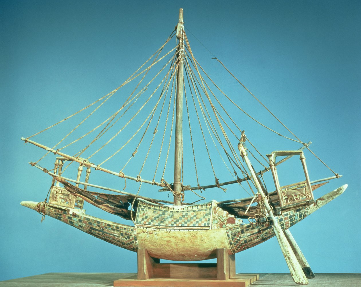 Modell eines der Pharaonenboote, aus dem Grab von Tutanchamun (ca. 1370-52 v. Chr.) Neues Reich von Egyptian 18th Dynasty
