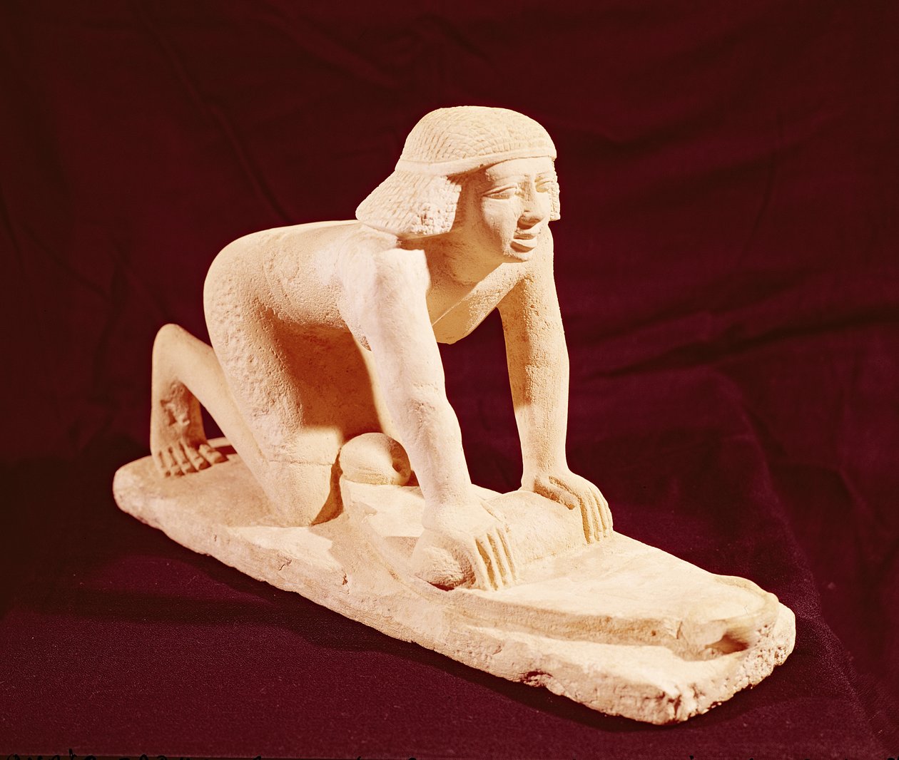 Modell eines Dieners, der Getreide mahlt, Altes Reich, aus Saqqara von Egyptian 5th Dynasty