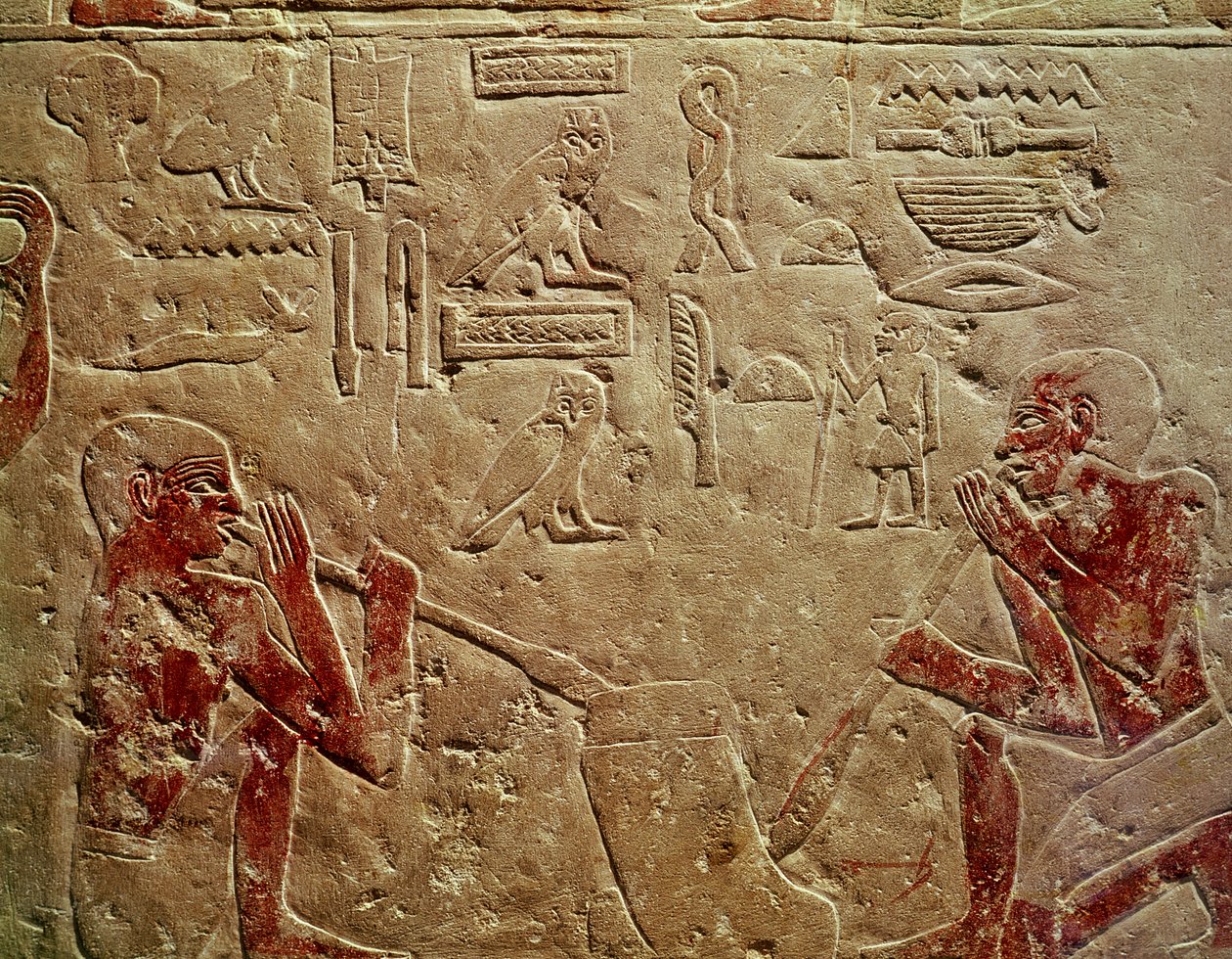 Relief, das Glasbläser darstellt, aus dem Mastaba von Kaemrehu, Saqqara, Altes Reich, ca. 2325 v. Chr. von Egyptian 6th Dynasty